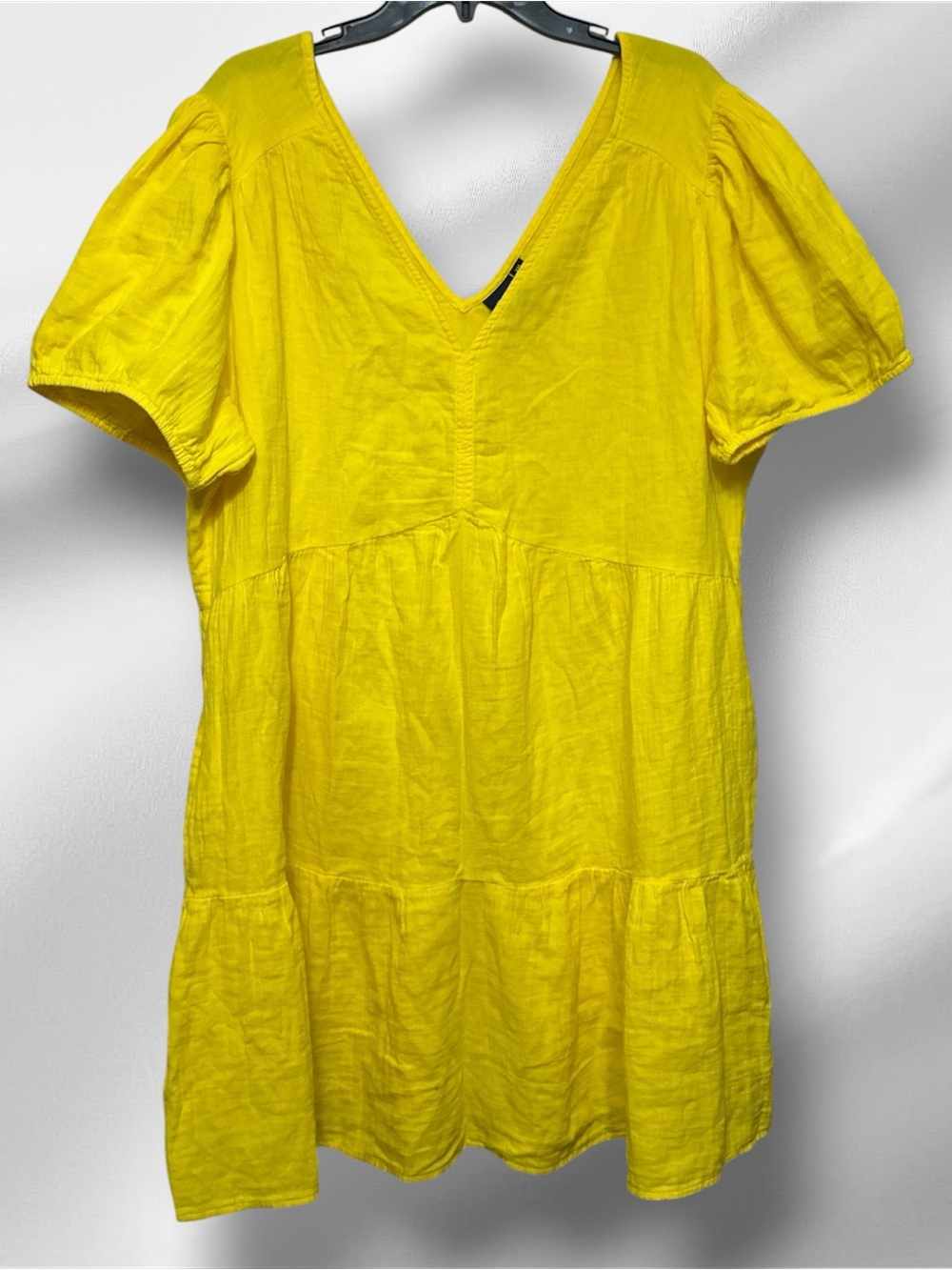 GAP Bright Lemon Meringue 100% Cotton
Size XXL EUC